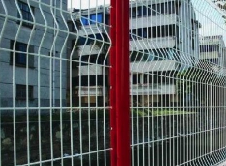 江苏省常州市金坛区桃型柱护栏网生产厂家