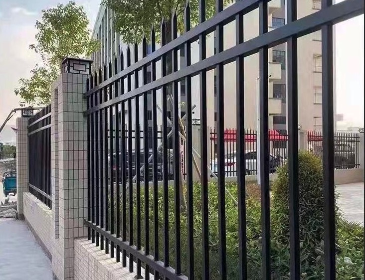 河北省沧州市泊头市小区护栏网生产厂家